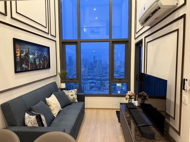Life Rama4-Asoke for rent duplex 1 bedroom 1 bathroom 42.5 sqm rental 37,000 baht/month