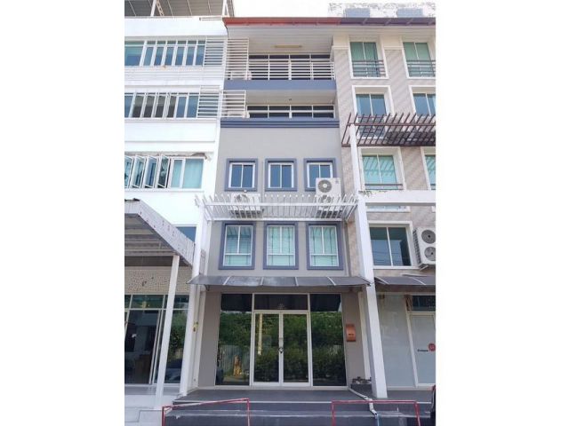 ขายโฮมออฟฟิศ 4.5 ชั้น + ดาดฟ้า บ้านบดินทร์ เอ็กซ์คลูซีฟ ลาดพร้าว1