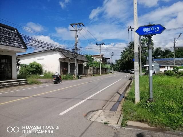 ขายที่ดินเปล่าแปลงสวย ราคาถูก ทำเลดีใจกลางเมือง สุราษฎร์ธานี