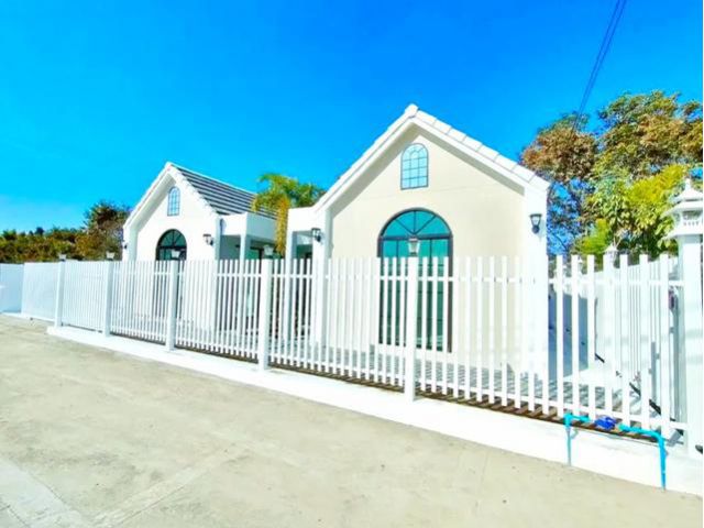 บ้าน 3นอน 2น้ำ สันป่าตอ ต.ยุหว่า 1.8 กม.วัดพระเจ้าสององค์ 500 ม