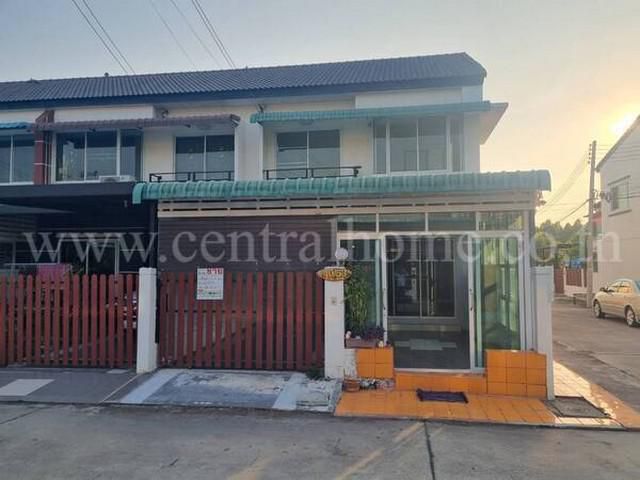 ทาวน์เฮ้าส์ เบลนด์ 789 เกาะจันทร์ - ชลบุรี หลังมุม ราคาถูก