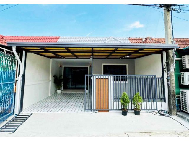 ขาย ทาวน์เฮาส์บัวทอง 4 ชั้นเดียวราคาย่อมเยาว์