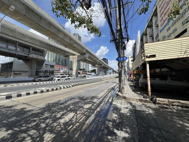 ขายที่ 102 ตรว.รัตนาธิเบศร์ 12ห่างรถไฟฟ้าสีม่วง สถานี ศูนย์ราชการ นนทบุรี 65 เมตร