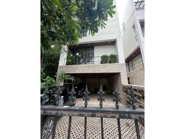 ให้เช่า บ้าน 4 ชั้น ทำเลใจกลางเมือง ซอยอารีย์สัมพันธ์ เขตพญาไท