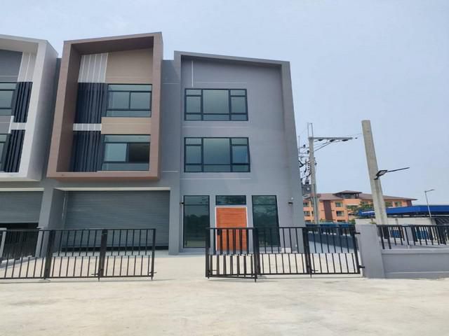 ให้เช่า โฮมออฟฟิศพร้อมโกดัง ซอยกัตนา บางใหญ่ นนทบุรี ตึกมุม