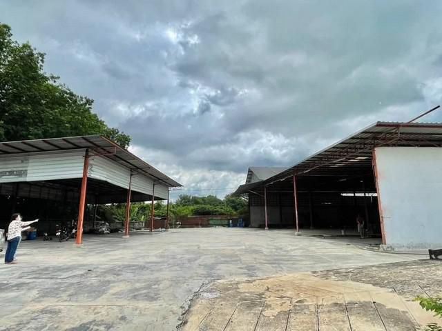 ขายโรงงานพร้อมที่ดิน - #พนัสนิคม #ชลบุรี พื้นที่ 18-2-87 ไร่