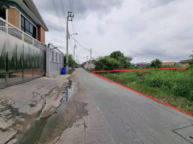 ขายที่ดิน 1ไร่ ซอยศรีด่าน ใกล้รถไฟฟ้า BTS แบริ่งหน้ากว้าง 29 x 57 ตารางวาละ35,000 บาท