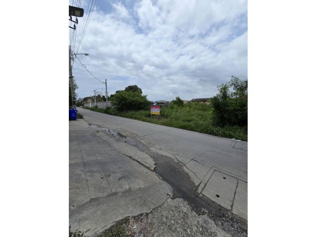 ขายที่ดิน 1ไร่ ซอยศรีด่าน ใกล้รถไฟฟ้า BTS แบริ่งหน้ากว้าง 29 x 57 ตารางวาละ35,000 บาท