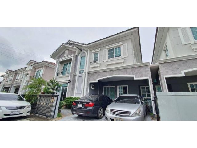 ขายบ้านแฝด โกลเด้น นีโอ 2 บางนา-กิ่งแก้ว fully furnitured พร้อมเข้าอยู่ ทำเลดี ใกล้เมกะบางนา