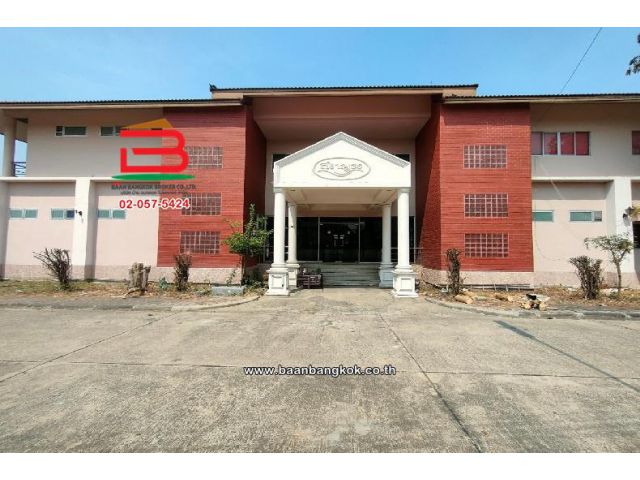 ขาย/เช่า พื้นที่สำนักงานคลับเฮ้าส์ หมู่บ้าน สราญธร คลอง 4 เนื้อที่ 275 ตร.ว ใกล้โลตัสคลอง 4 ตำบลบึงยี่โถ อำเภอธัญบุรี จังหวัดปทุมธานี