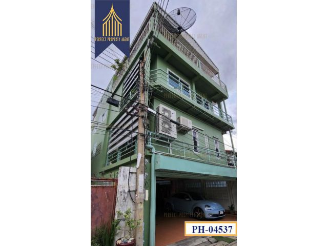 ขาย บ้านเดี่ยว 4 ชั้นซอยอินทามระ44 ใกล้สถานีรถไฟฟ้าห้วยขวาง