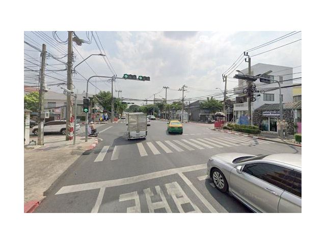 ขายที่ดินพร้อมสิ่งปลูกสร้าง ถนนอิสรภาพ ใกล้วัดอรุณ