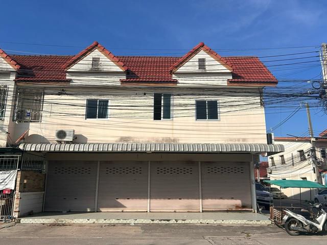 ขาย/เช่า อาคารพาณิชย์ 2 คูหา สายกลางทุ่ง ต.เนินพระ อ.เมือง จ.ระยอ