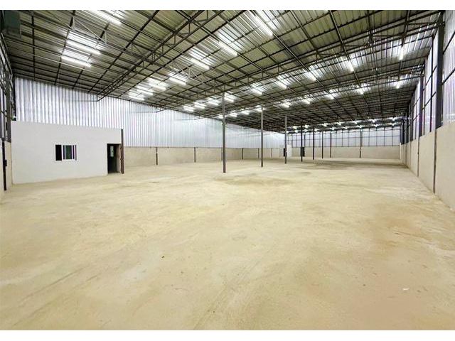 ตลาดแครายพลาซ่า 38 รร.ทานตะวันไตรภาษา เช่าโกดัง ออฟฟิศ 1,105ตร.ม.