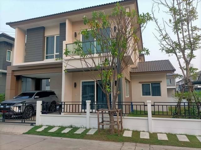 เช่า บ้านเดี่ยว พร้อมอยู่ หมู่บ้าน centro ประชาอุทิศ90 ซอยประชาสามัคคี ใกล้ทางด่วนกาญจนาภิเษก เดินทางสะดวก