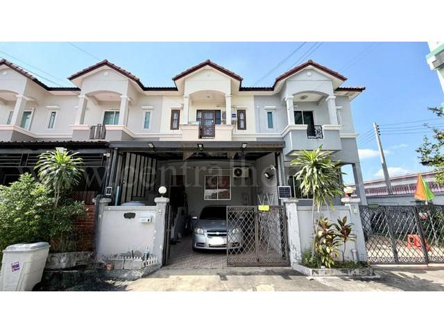 ทาวน์เฮ้าส์ เค.ซี. รามอินทรา 6 พระยาสุเรนทร์ 45 หน้าบ้านไม่ชนใคร