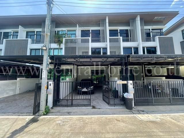 ขายด่วน ทาวน์โฮม โคซี่ ลาดพร้าว 64 แยก 2 ใกล้ MRT สุทธิสาร