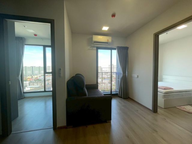 ขายหรือเช่าคอนโดเดอะไพรเวซี่ เตาปูน อินเตอร์เชนจ์ ( The Privacy Taopoon Interchange ) ห้องมุม วิว สวยพร้อมอยู่