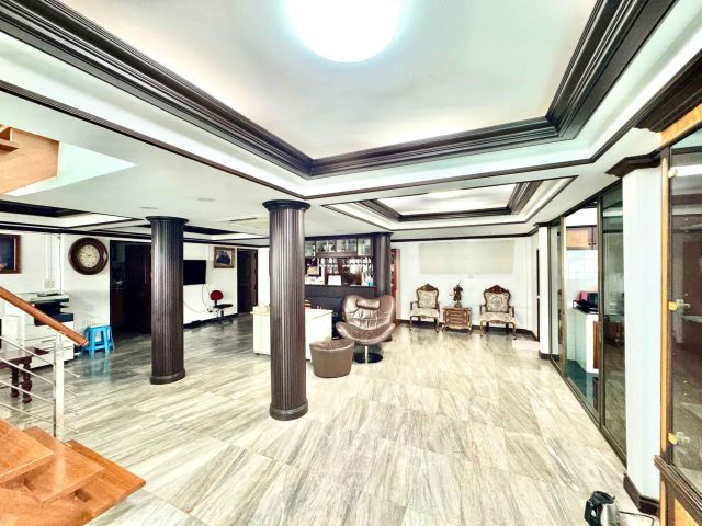 ขายบ้านเดี่ยว 2 ชั้น ทำเลซีเมนต์ไทย 22 – เดินทางสะดวก ใกล้ประชาชื่น รัชดา MRT พร้อมพื้นที่ใช้สอยลงตัวสำหรับครอบครัวใหญ่