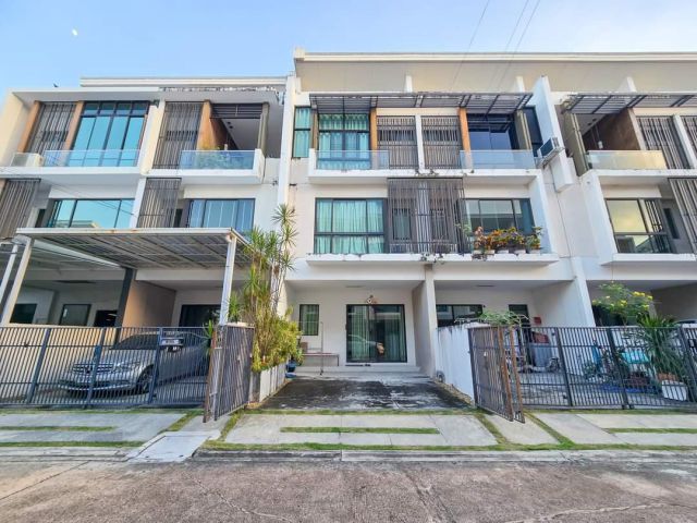 ขายทาวน์โฮม 3 ชั้น เดอะ เทอเรส รามอินทรา 65 The Terrace Ramintra 65 เจ้าของขายเอง ถูกสุดในโครงการ ใกล้ Bts รามอินทรา กม.