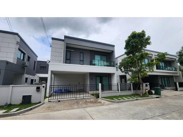 PB5923ให้เช่า บ้านเดี่ยว ย่านบางนา ทำเลอยู่หลังห้างเมก้าบางนา โครงการ เซนโทร บางนา บ้านหันหน้าทิศใต้