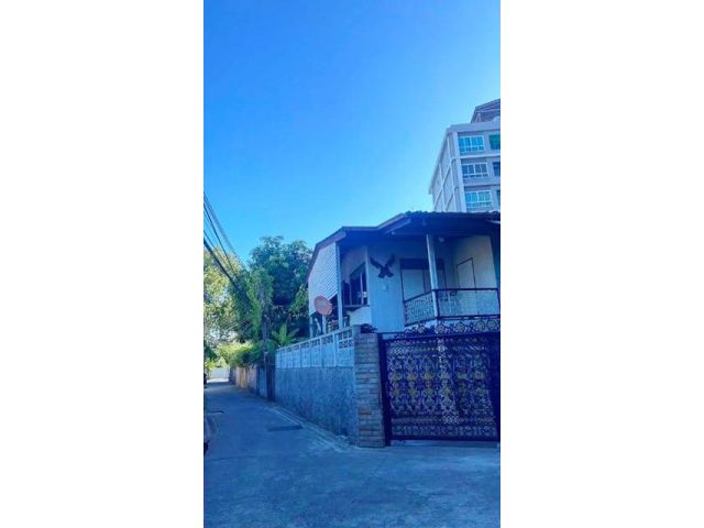 ให้เช่าบ้าน 2ชั้น หลังมุม 63ตร.วา. 252ตร.ม. MRTจรัญฯ13 500ม.