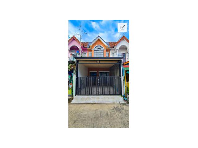 ขาย ทาวน์เฮ้าส์ 2ชั้น ย่านร่มเกล้า มีนบุรี มบ.รินทิชา ถ.ร่มเกล้า6 รีโนเวทใหม่ สไตล์Modern Luxury ต่อเติมเต็ม พร้อมอยู่