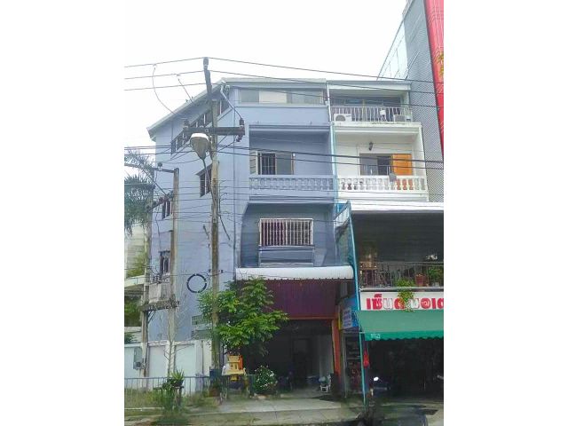 ขายอาคารพาณิชย์ 4 ชั้น ห้องหัวมุม บนถนนเจริญเมือง เชียงใหม่