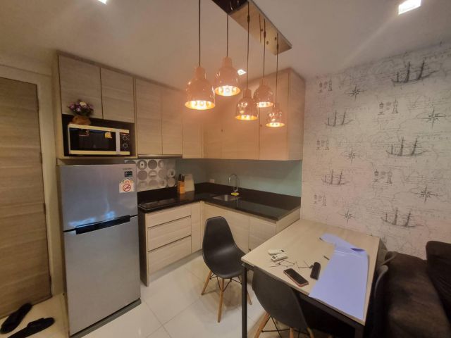 Condo for sale with a beautiful view 2 bedrooms, 2 bathrooms,  Free appliances are provided at Na Jomtien Chonburi