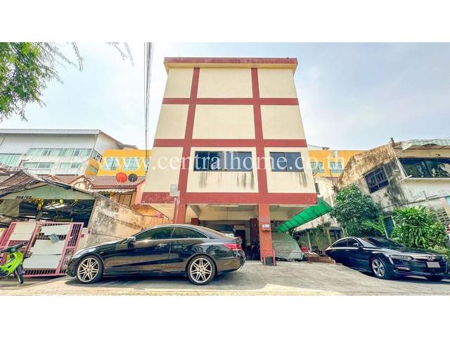 ขายด่วน ตึก 4 ชั้น ซอยลาดพร้าว 122 ราคาถูก ใกล้เดอะมอลล์บางกะปิ