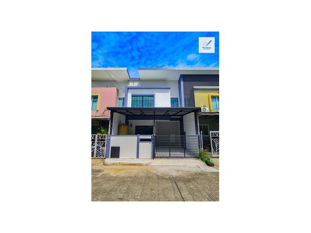 ขาย ทาวน์เฮ้าส์ 2ชั้น 3ห้องนอน มีรปภ. 24ชั่วโมง มบ.ไอดีไซน์ ถ.เลียบคลองสอง ซาฟารีเวิลด์ รีโนเวทใหม่ พร้อมอยู่