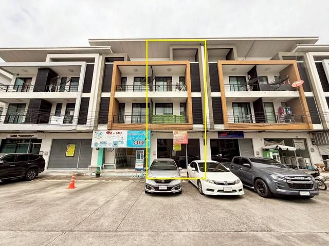 ขายอาคารพาณิชย์ (พร้อมผู้เช่า) ในโครงการดีคอมเพล็กซ์