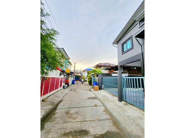 พร้อมเฟอร์ฯ 4 MRT ศรีด่าน 900 ม.ให้เช่าบ้านเดี่ยว บ้านใหม่ 2 ชั้น