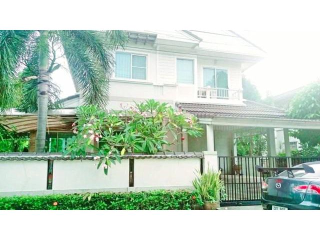 บ้านเดี่ยว 2 ชั้นหลังมุม 72 4นอน ถ.ลาดกระบัง ARL สุวรรณภูมิ 4กม.