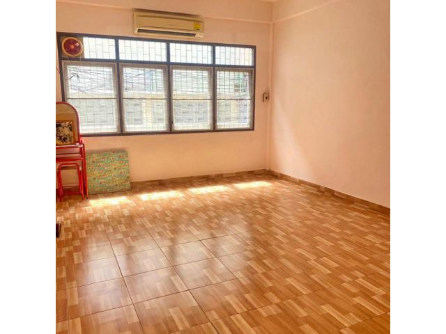 เซ็นทรัล ปิ่นเกล้า MRT สิรินธร 800 ม.ให้เช่าอาคารพาณิชย์ 3 ชั้น