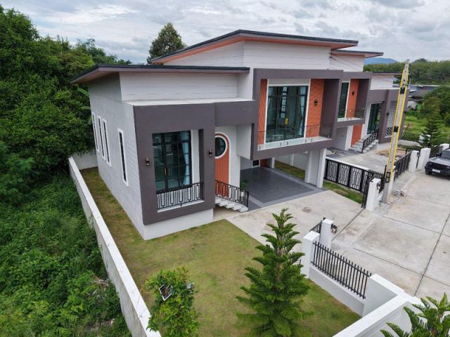 ขายบ้านเดี่ยวหลังมุม สร้างเสร็จใหม่ ขนาด 70 ตรว โครงการเซนนารา วิลล์ ระยอง(บ้านแลง) เมืองระยอง.