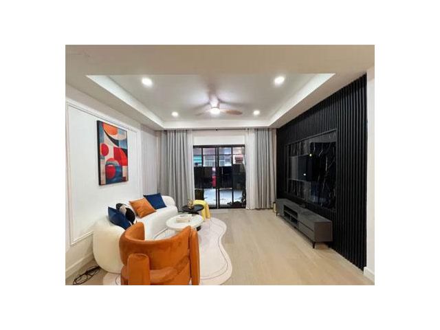 ทาวน์เฮ้าส์ รีโนเวทใหม่