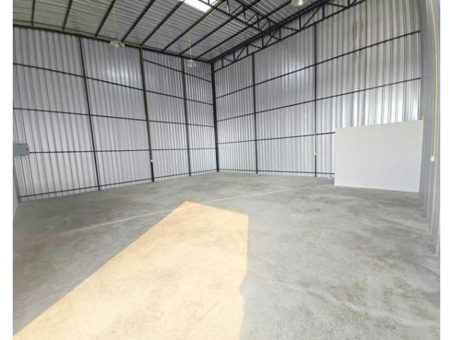 อบต.ลำโพ ตลาดส.สุนีย์ 2.6กม. โกดังสร้างใหม่ 100 ตร.ม.25 ตร.วา.