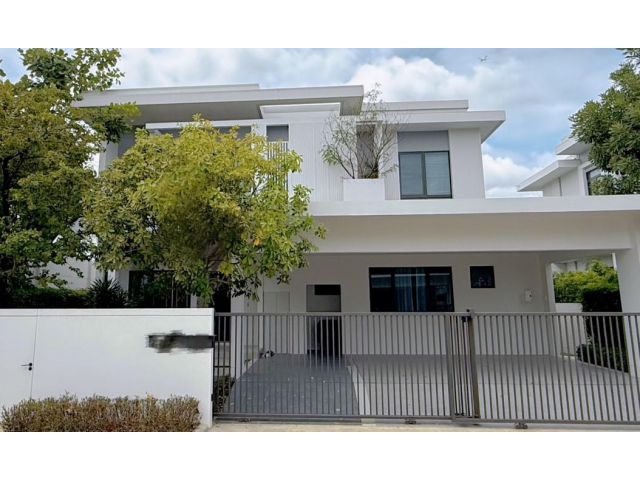 ให้เช่าบ้านเดี่ยว 2 ชั้น โครงการ มัณฑนา บางนา กม. 15 คุณภาพจาก แลนด์ แอนด์ เฮ้าส์