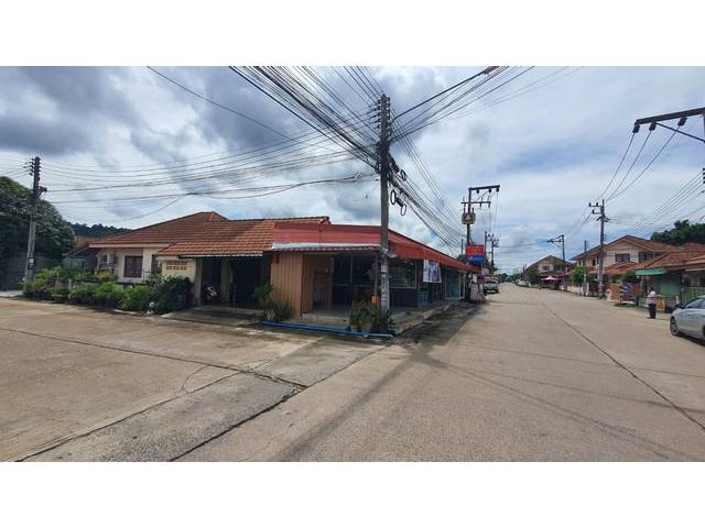 ขายบ้านพร้อมร้านค้า ทำเลค้าขายศุภเจริญ เขาท่าเพชร สุราษฎร์ธานี