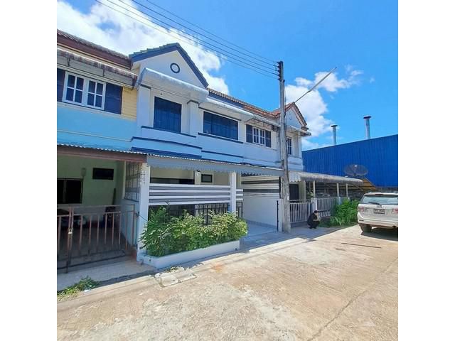 ขายทาวน์เฮ้าส์ปรับปรุงใหม่ทั้งหลัง ถนนเลี่ยงเมือง 2 สุราษฎร์ธานี