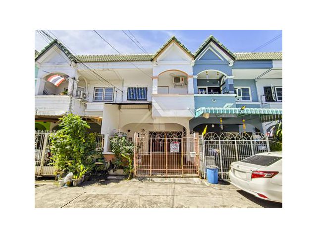 ทาวน์เฮ้าส์ หมู่บ้าน บัวทองธานี 15/1 บางบัวทอง