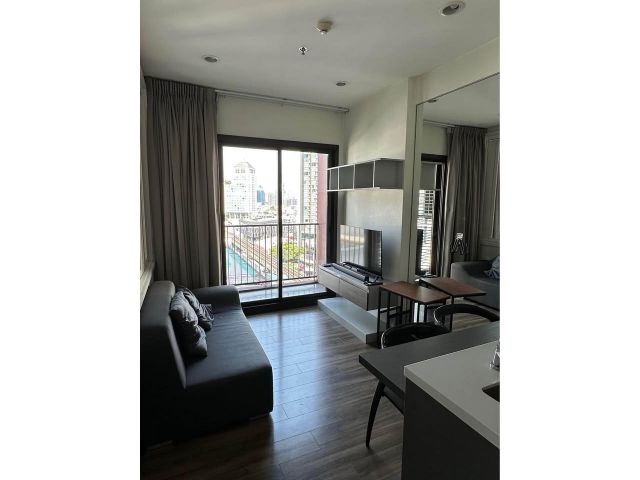 Wyne Sukhumvit safe nice