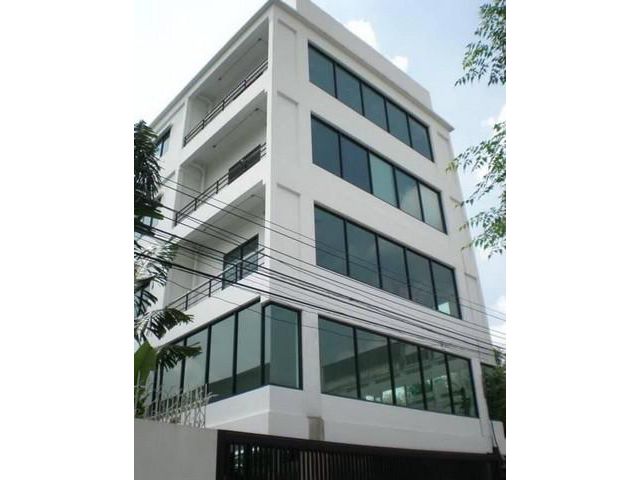 ขายหรือเช่า โฮมออฟฟิศ พร้อมโกดัง ลาดพร้าว71