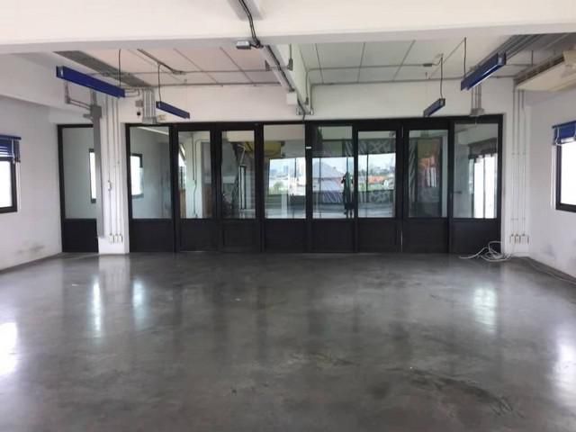 ให้เช่า ตึก โฮมออฟฟิศพร้อมโกดัง 4 ชั้น ลาดพร้าว71
