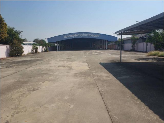 ขายที่ดินพร้อมสิ่งปลูกสร้าง เนื้อที่ 2ไร่ 2งาน04ตรว.หน้ากว้าง 30เมตร