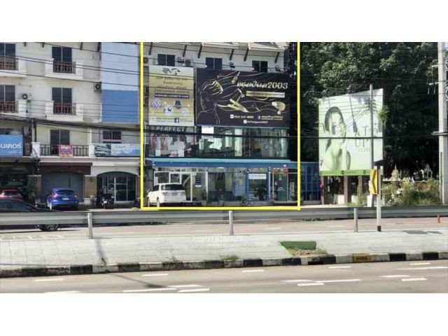 ขายถูกมาก!! อาคารพาณิชย์ 4 ชั้น 3 คูหาติดกัน ติดถนนใหญ่ อ.เมืองเชียงใหม่ ตรงข้ามโลตัสรวมโชค จะซื้อ3ห้องหรือซื้อแยกก็ได้