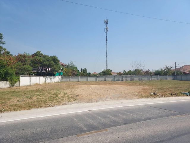 ขายที่ดินถมแล้ว 328 ตรว. ใกล้วงเวียน รพช. นครปฐม