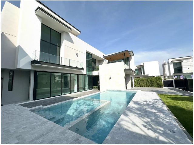 ขายบ้านใหม่มือ 1 – Pool Villa 2 ชั้น โครงการ The Master เอกมัย–รามอินทรา