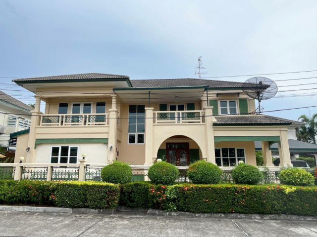 ขายบ้านเดี่ยวหลังใหญ่ 2 ชั้น หมู่บ้านเพอร์เฟคเพลสรามคำแหง 164 ขนาด 132 ตร.ว. ใกล้BTS รถไฟฟ้าสายสีส้ม สถานีสัมมากร